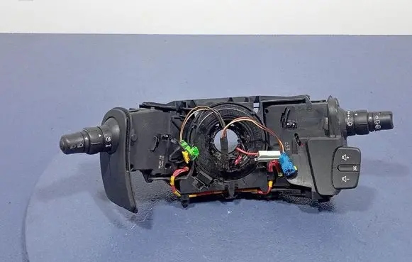 Renault Clio III Other switches/knobs/shifts 8200627602