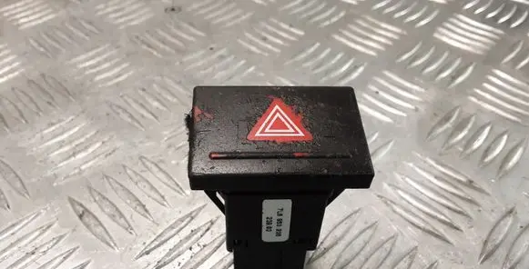 Volkswagen Touareg I Hazard light switch 7L6953235
