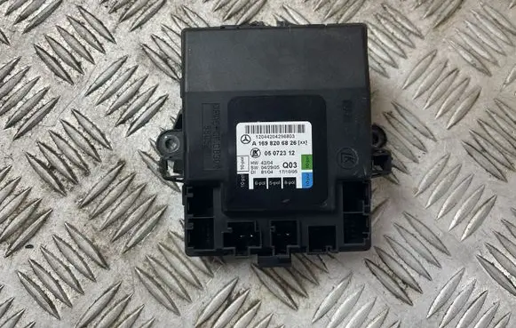 Mercedes-Benz B W245 Door control unit/module A1698206826 05072312 12044204296803