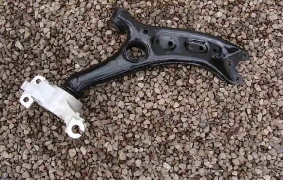 Honda CR-V Front control arm