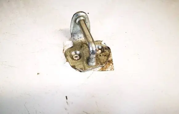 Fiat Bravo Front door lock loop/hook striker 
