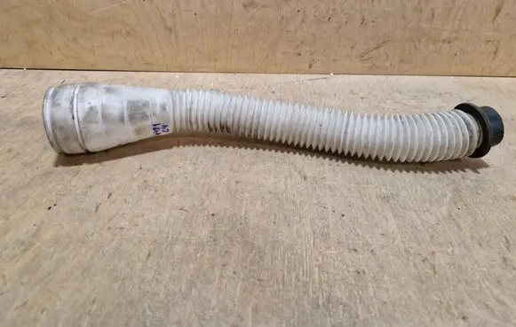 Citroen C4 I Window washer liquid tank fill tube 