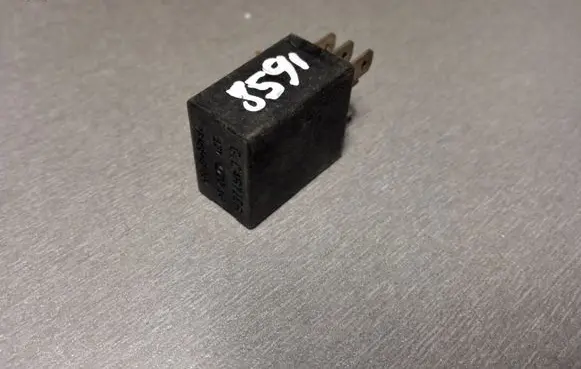 Renault Clio II Other relay 7700414484 29201041