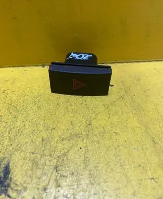 Ford C-MAX I Hazard light switch