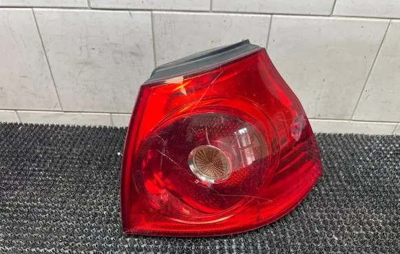 Volkswagen Golf V Rear/tail lights 1K6945075 1K6945096