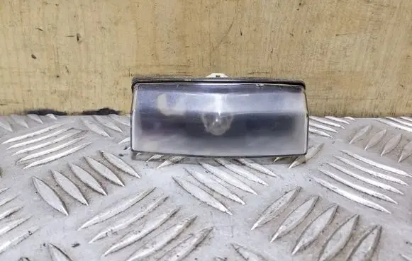 Lexus CT 200H Number plate light E130551