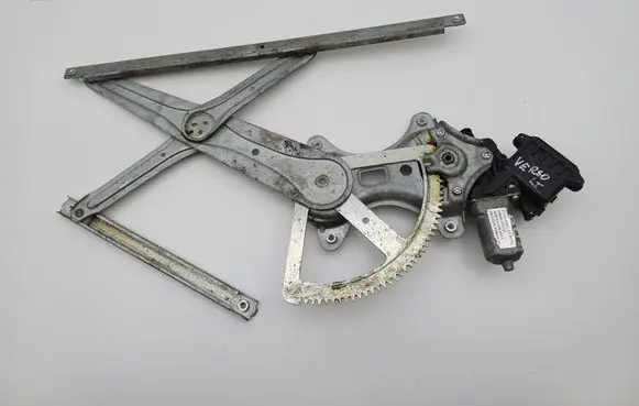 Toyota Corolla Verso AR10 Rear door window regulator with motor 698400F020 996994100