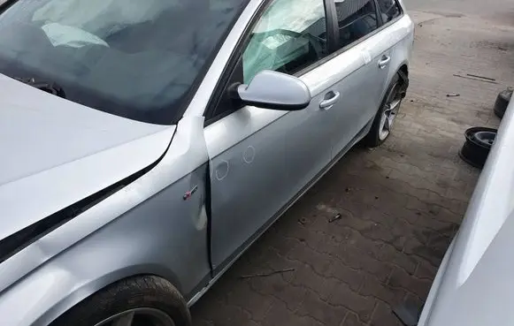Audi A4 S4 B8 8K Front door LX7W