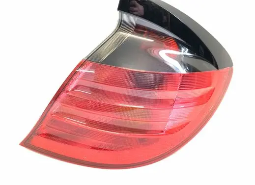 Mercedes-Benz C W203 Rear/tail lights 2038200664