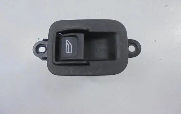 Volvo V50 Electric window control switch 30773217