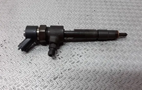 Alfa Romeo 156 Fuel injector 0445110068