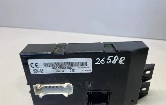 Renault Trafic II (X83) Comfort/convenience module P8200584665P P8200584665 28118858