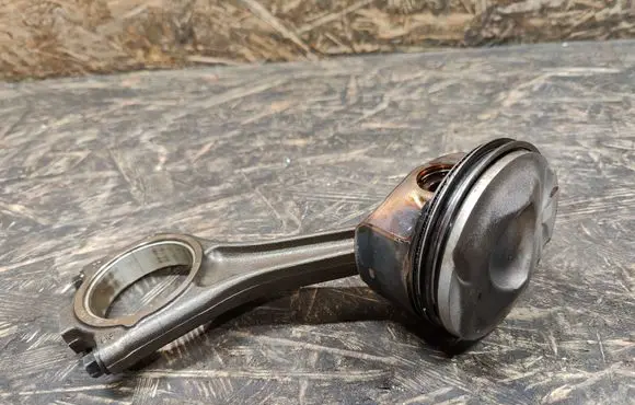 Land Rover Discovery 5 Piston with connecting rod EX53BAV16