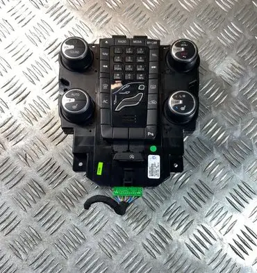 Volvo V40 Climate control unit 31288103