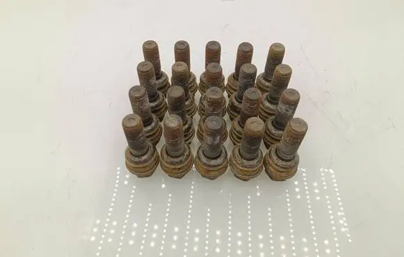 Volkswagen Transporter - Caravelle T5 Nuts/bolts 