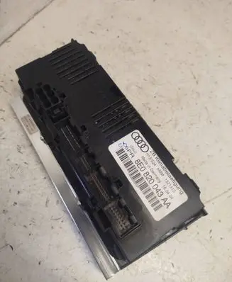 Audi A4 S4 B6 8E 8H Climate control unit 1321310 8E0820043AA