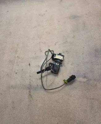 Audi A8 S8 D2 4D Front door lock (next to the handle) 
