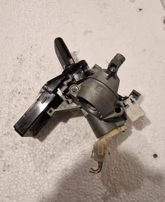 Citroen C-Crosser Ignition lock 8670A039 000075 68211209010702