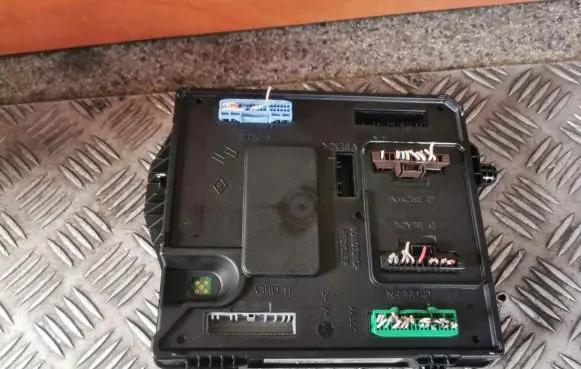Renault Zoe Fuse box set 284B15472R