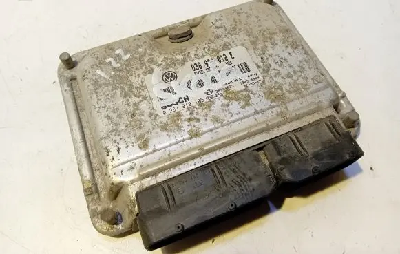 Skoda Octavia Mk1 (1U) Engine control unit/module 2284486443