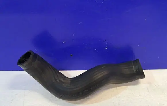 Volvo XC90 Intercooler hose/pipe 30766440