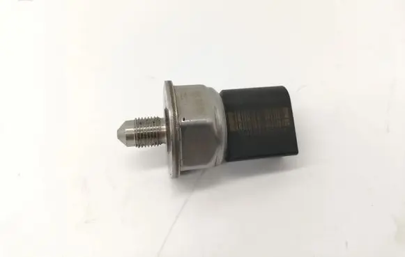 Fuel pressure sensor