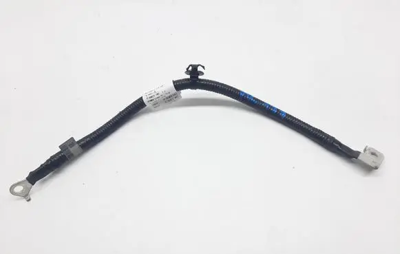 Hyundai Kona I Positive cable (battery) 