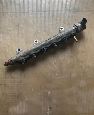 Nissan X-Trail T31 Fuel main line pipe 0445214155 8200842432 010138L3