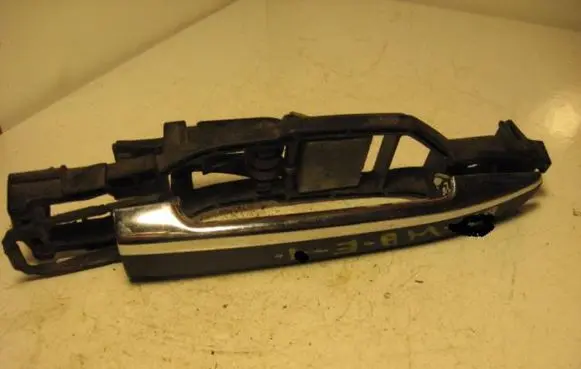Mercedes-Benz E W210 Front door exterior handle