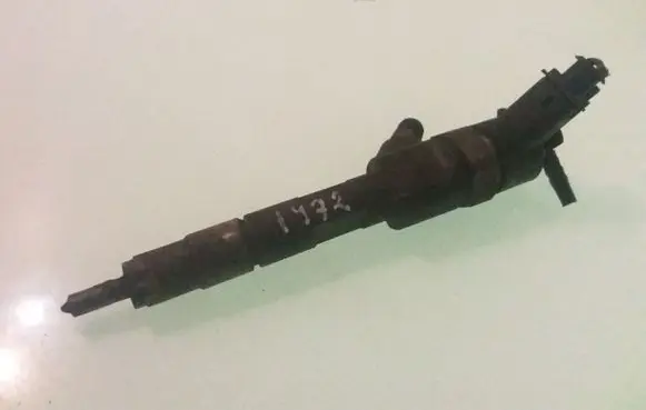 Renault Laguna II Fuel injector 7700111014