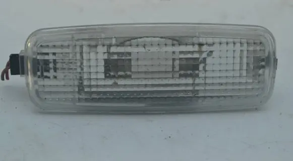 Audi A4 S4 B6 8E 8H Rear seat light 8L0947105A 3702