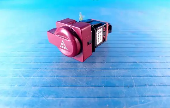 Citroen C4 I Hazard light switch 96480877KR