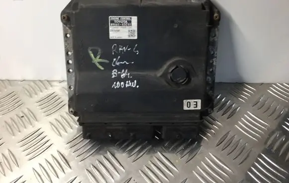 Toyota RAV 4 (XA30) Engine control unit/module 8966142C11 1758009460