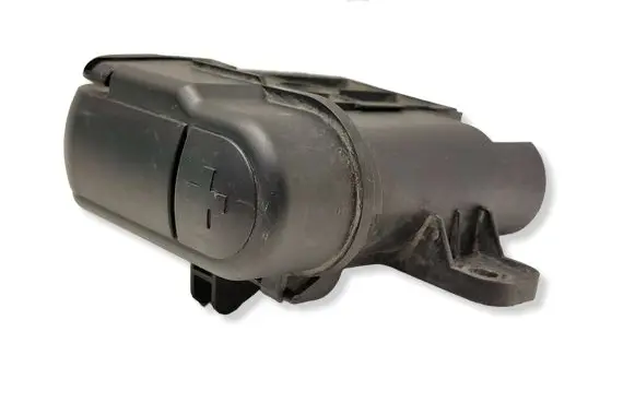 Volkswagen PASSAT B8 Battery relay fuse 1K0937517