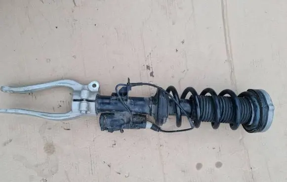 BMW 5 G30 G31 Front shock absorber/damper 17B157MB0408 F4BA5L799W0 6866395