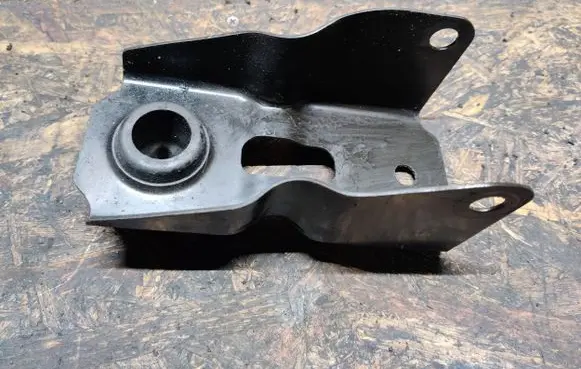 Chevrolet Captiva Radiator support slam panel bracket CSC1011315
