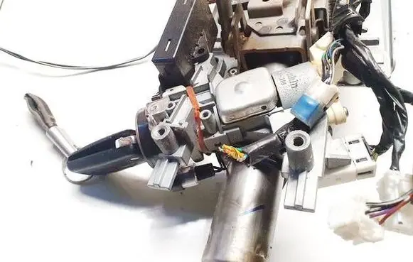 Peugeot 4007 Ignition lock 8670a012 g8d-646m-b