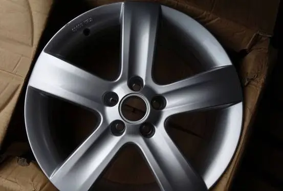 Audi A4 S4 B7 8E 8H R18 alloy rim 8E0071498