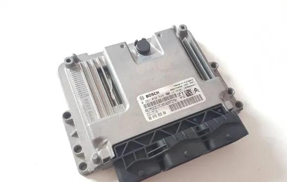 Citroen C4 II Engine control unit/module 9807885980 0281030546 9666729580