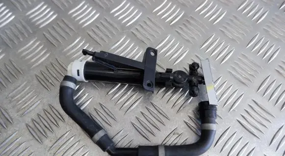 Lexus GS 300 350 430 450H Headlight washer spray nozzle 8520730031