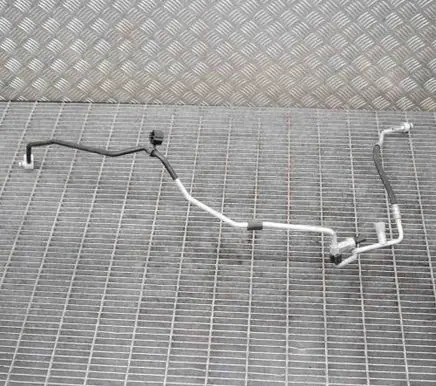 Audi Q3 8U Air conditioning (A/C) pipe/hose 8U0816741E