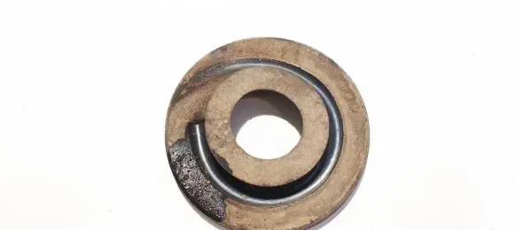 Volkswagen Touran I Front coil spring rubber mount 1k0512149b
