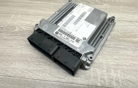 BMW 5 E60 E61 Engine control unit/module 7801712 0281013253 031083749