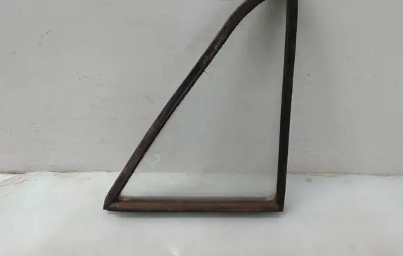 Moskvich 2140 Rear vent window glass 