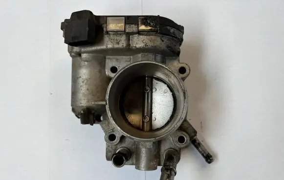 KIA Ceed Throttle valve 351002B150 162945 2A04622X