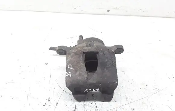 Toyota Corolla Verso E121 Front brake caliper