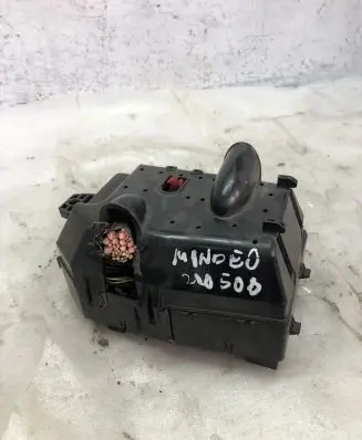 Ford Mondeo Mk III Fuse module 71543256