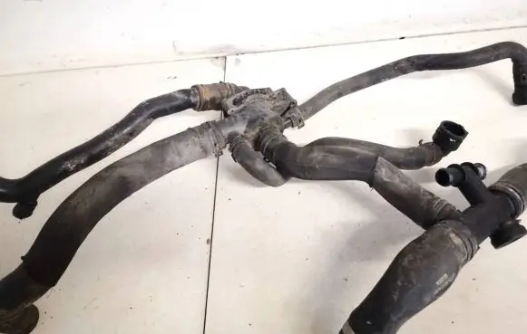 Jaguar XF Engine coolant pipe/hose 8x238a586ad 8x23-8a586-ad