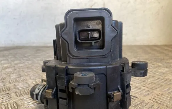 Subaru Legacy Secondary air pump 14828AA050