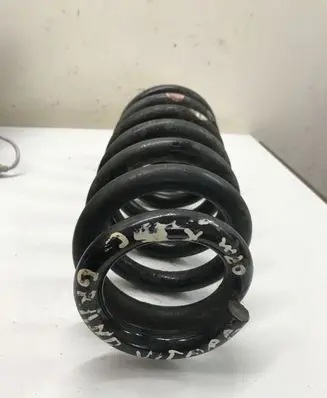 Suzuki Grand Vitara II Front coil spring
